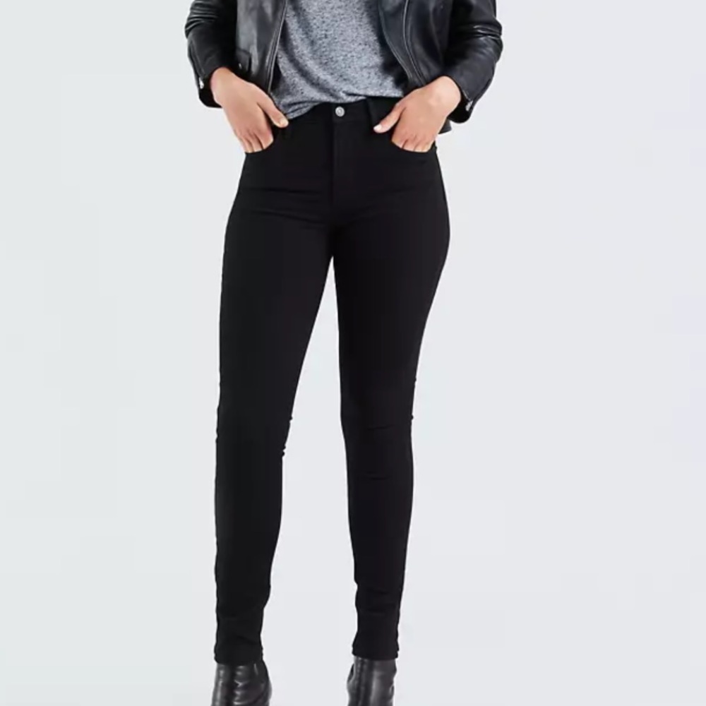 Levi’s 721 High Rise Skinny Jeans